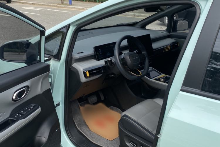 Used AION Y 2022 70 Tech Edition Lithium Iron Phosphate
