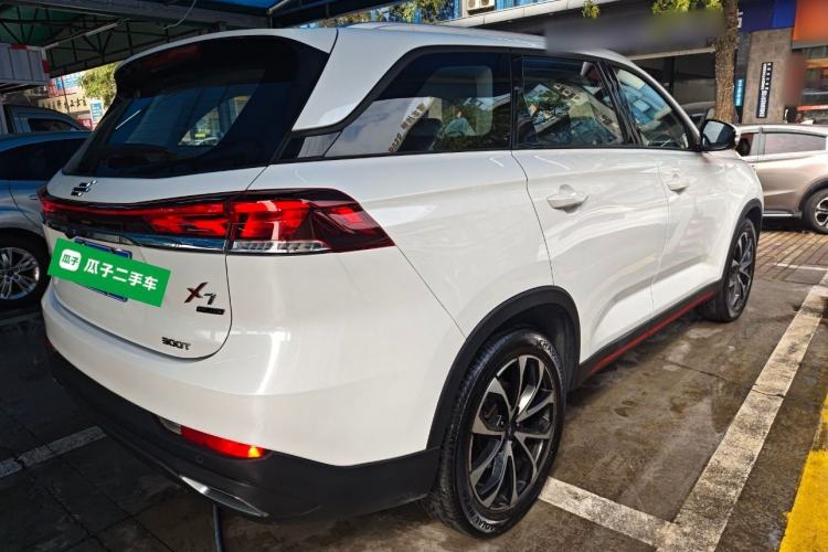 Used Oshan X7 PLUS 2023 Enjoy Edition 1.5T Automatic Prestige Model
