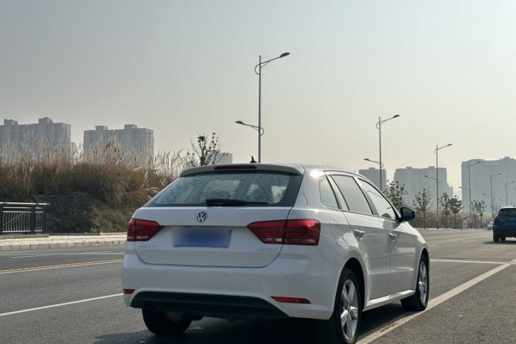 Used Volkswagen Gran Lavida 2017 1.6L Automatic Fashion Edition
