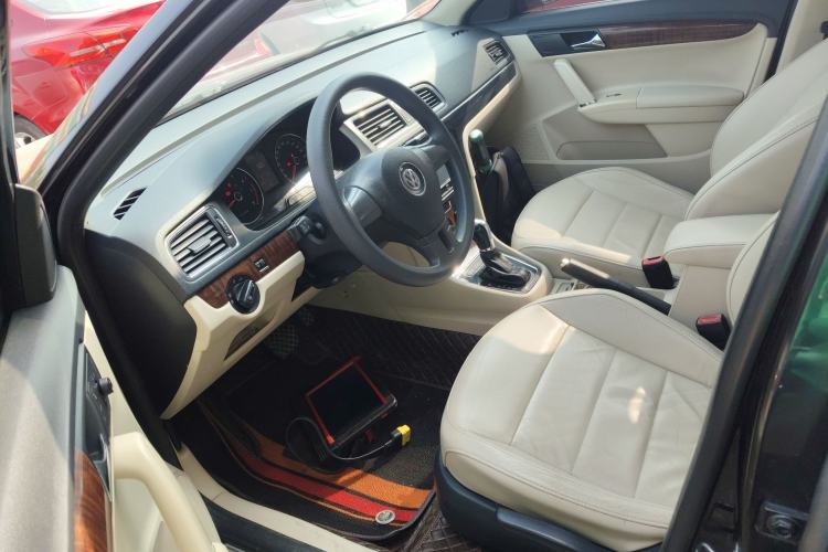 Used Volkswagen Lavida 2013 Revised Version 1.4 TSI DSG Comfort Edition