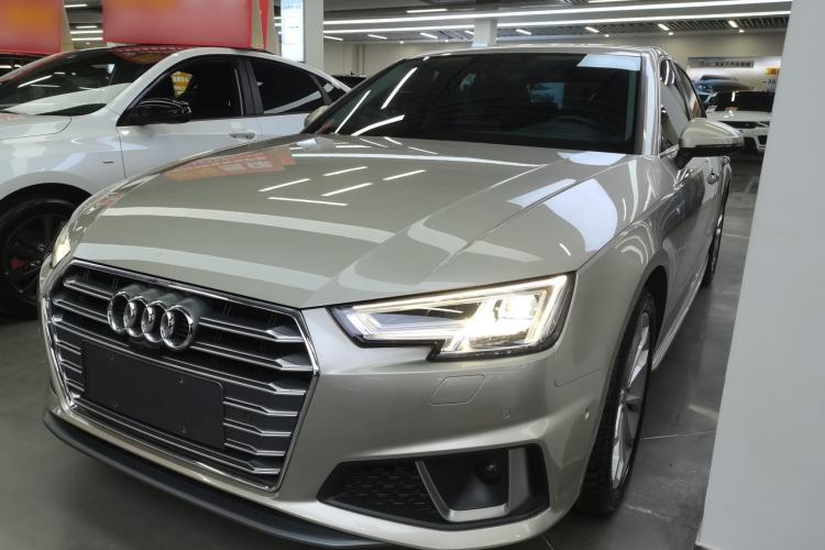 Used Audi A4L 2019 40 TFSI Fashion Edition China VI Emission Standard