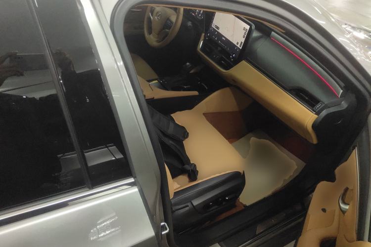 Used Lexus ES 2025 200 Premium Edition