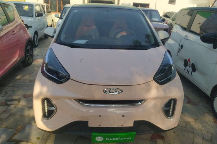 Used Chery Little Ant 2022 Revised Version Sweet Pink Edition Half-Sugar Version Lithium Iron Phosphate 30.7 kWh 30 kW 301 km
