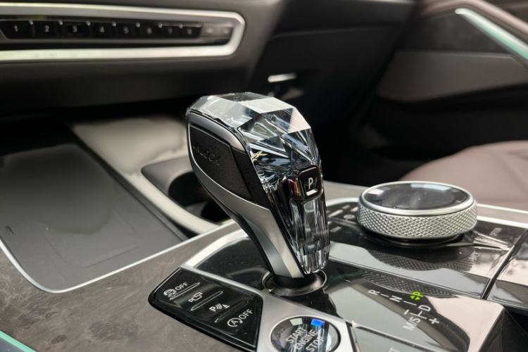 Used BMW X5 2022 Restyled xDrive 30Li Luxury Version M Sport Package
