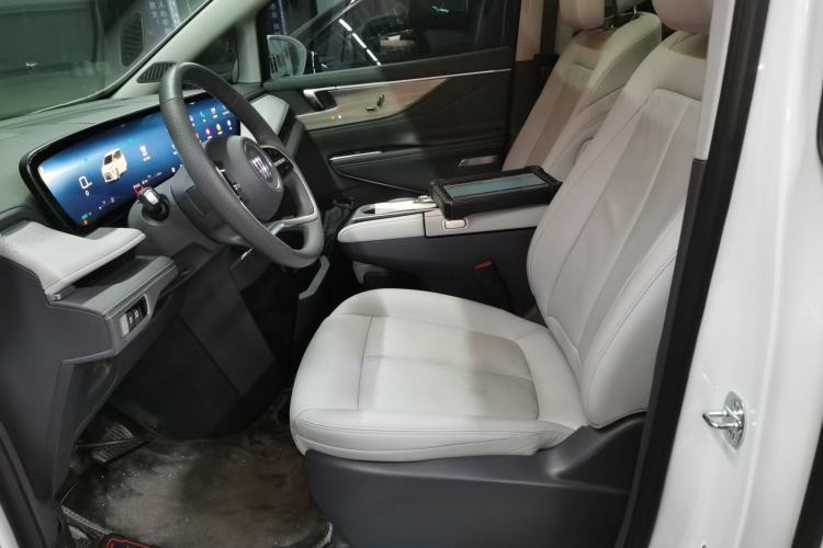 Used Buick GL8 2025 Lu Zun Deluxe Edition
