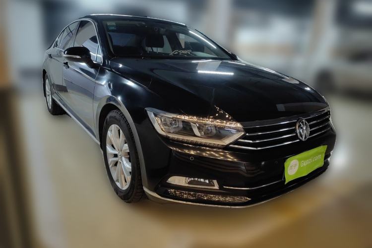 Used Volkswagen Magotan 2018 Facelift 330TSI DSG Luxury Model

