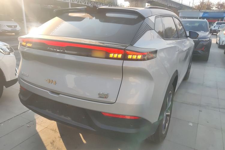 Used Dongfeng Aeolus Mage 2024 Honor Edition 1.5T Fashion Model
