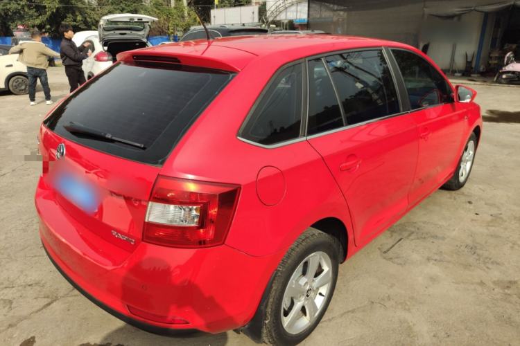 Used Skoda Rapid Spaceback 2016 Revised 1.6L Automatic Chuanxing Version