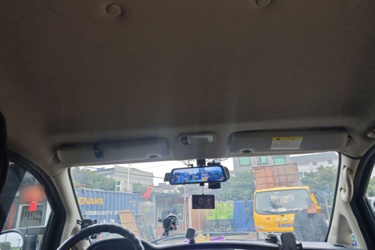 Used FORTHING Lingzhi 2022 M5L 1.6L Utility Model 7 Seats