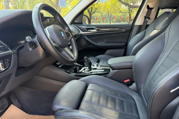 Used BMW X3 2020 xDrive30i Luxury Model with M Sport Package
