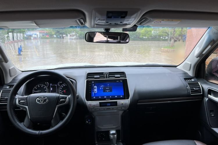 Used Toyota Prado 2019 3.5L Automatic TX-L Deluxe Edition with Rear-Mounted Spare Tire
