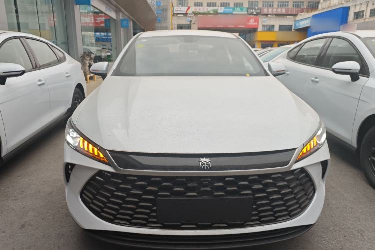 Used BYD Qin PLUS 2025 DM-i Smart Drive 55KM Leading Model
