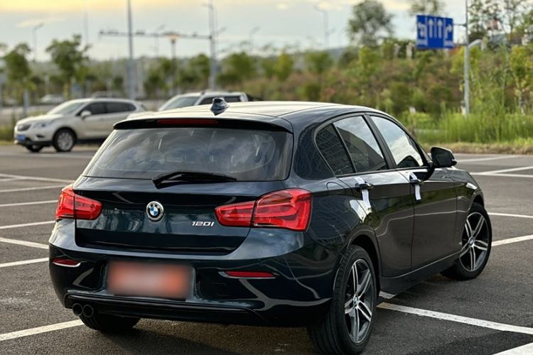 Used BMW 1 Series 2016 120i Sport Design Package
