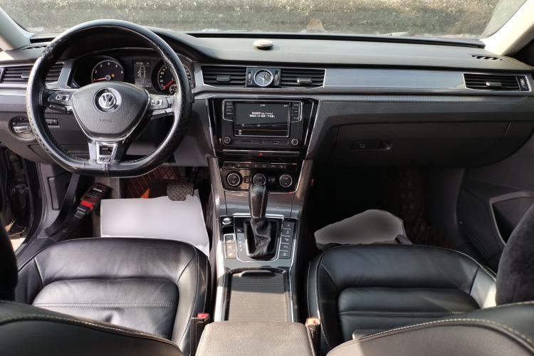 Used Volkswagen Passat 2017 330TSI DSG Luxury Edition
