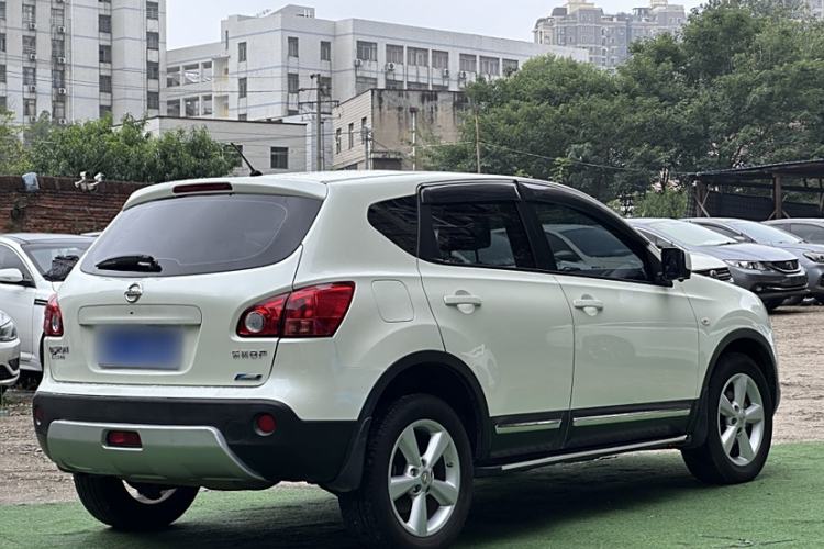 Used Nissan Qashqai 2015 2.0 XV Coolray CVT 2WD
