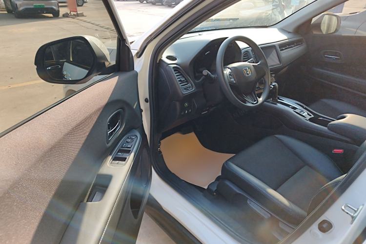 Used Honda Vezel 2020 1.5L CVT Pioneer Edition
