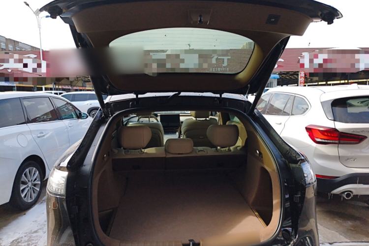 Used  HT 2023 670 Rear-Drive Ultra-High-Voltage NDA Version
