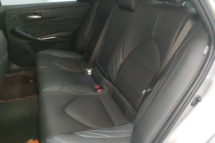 Used Toyota Avalon 2022 Dual-Engine 2.5L XLE Premium Edition
