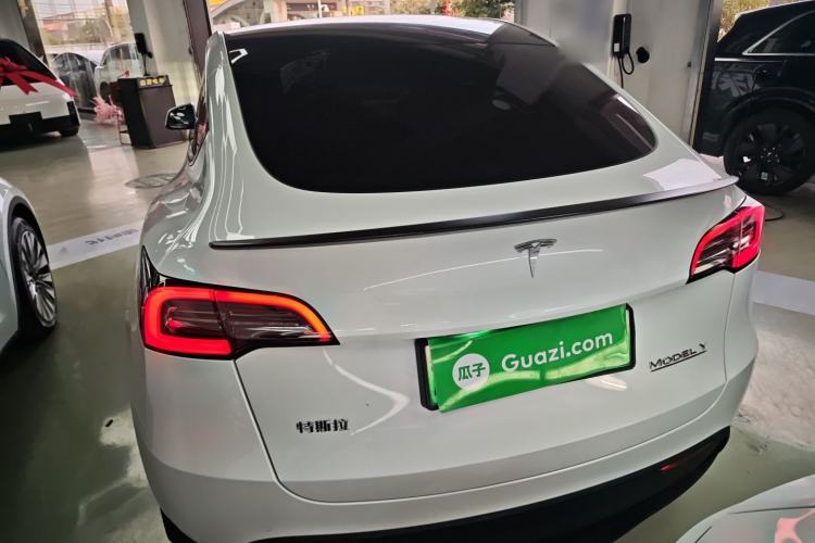 Used Tesla Model Y 2022 Performance High-Performance All-Wheel-Drive Version
