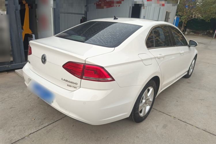 Used Volkswagen Lamando 2017 230TSI DSG Fashion Edition
