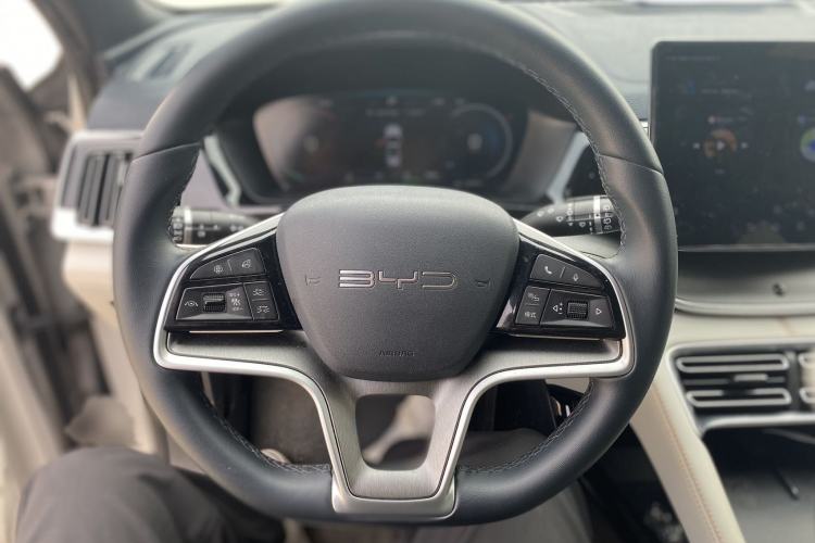 Used BYD Song PLUS New Energy 2024 HONOR Edition DM-i 150km Flagship PLUS
