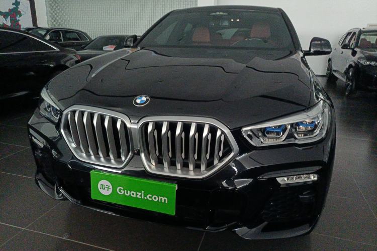 Used BMW X6 2021 xDrive40i Luxury Model with M Sport Package
