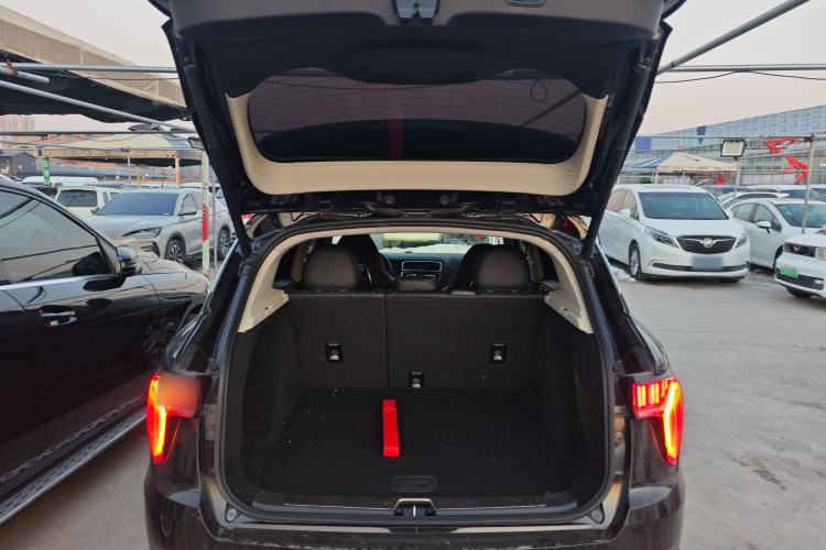 Used Lynk & Co 01 2017 2.0T Two-Wheel Drive Pro Edition
