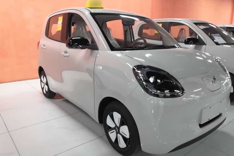 Used Wuling Hongguang MINIEV 2025 Four-Door Version Advanced Edition
