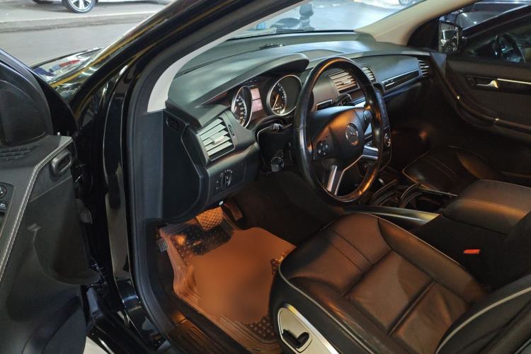 Used Mercedes-Benz R-Class 2014 R 320 4MATIC Luxury Model
