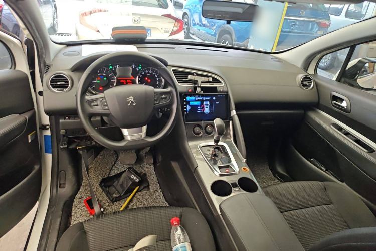 Used Peugeot 3008 2018 2.0L Automatic Classic Edition
