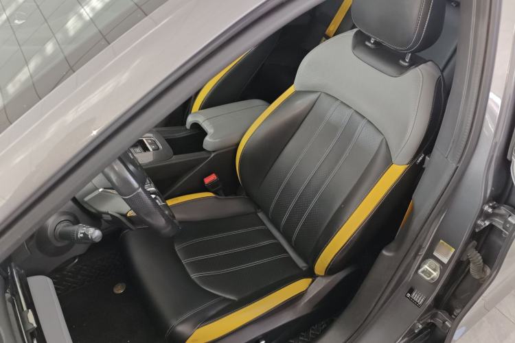 Used GAC Trumpchi EMPOW 2021 270T DCT J15 Version
