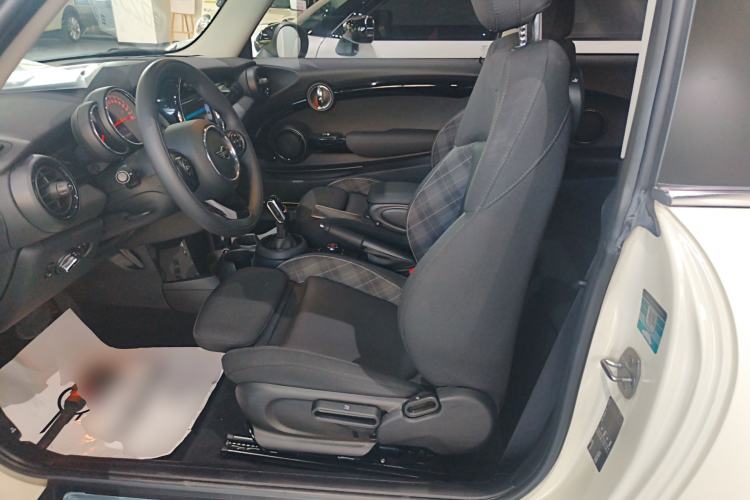 Used  MINI 2018 1.5T COOPER Classic Edition
