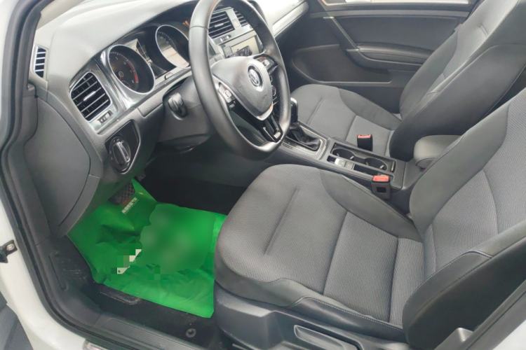 Used Volkswagen Golf 2018 230TSI Automatic Comfort Model
