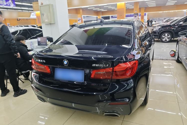 Used BMW 5 Series 2018 525Li M Sport Package