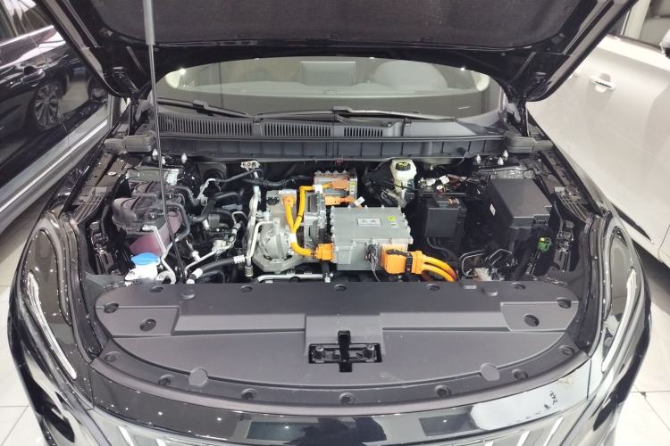 Used Hongqi E-QM5 2024 610 km PLUS
