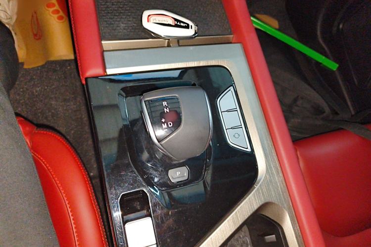 Used JETOUR X70 2023 1.5T DCT Beyond PRO+ Edition 5-Seater
