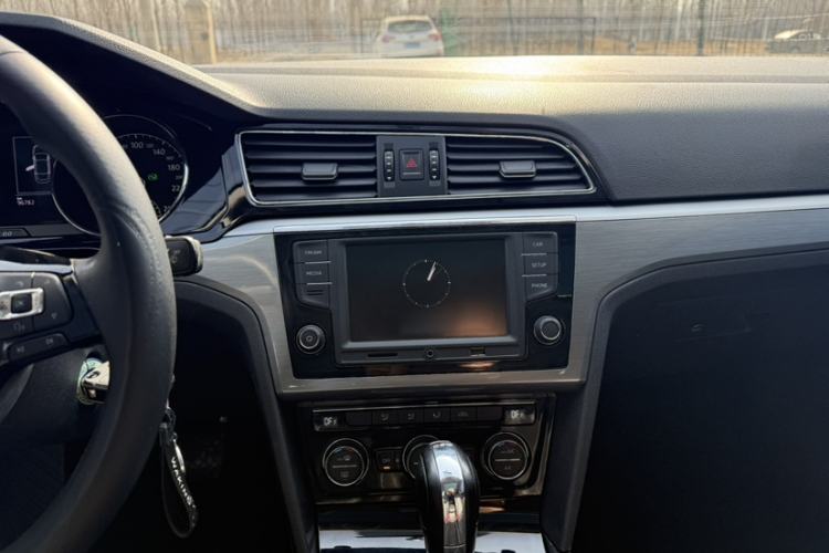 Used Volkswagen Lamando 2017 280TSI DSG Comfort Edition
