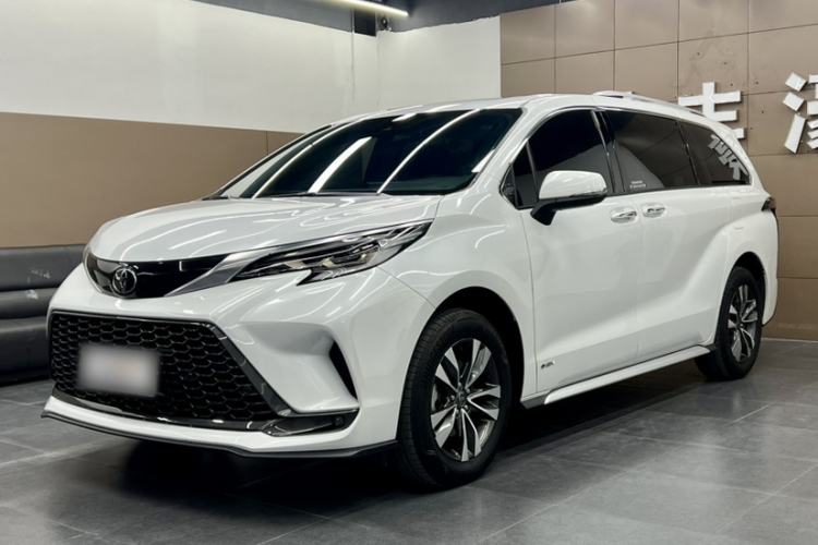 Used Toyota Granvia 2024 2.5L Hybrid Luxury Edition
