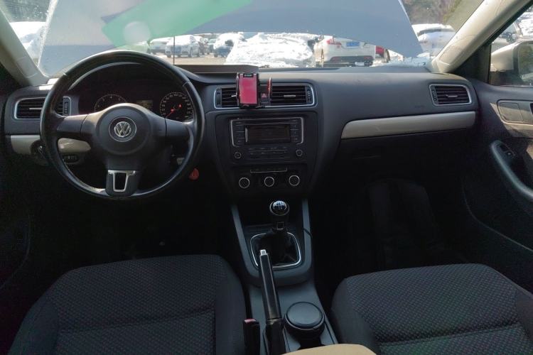 Used Volkswagen Sagitar 2014 Revised Version 1.6L Manual Leading Edition