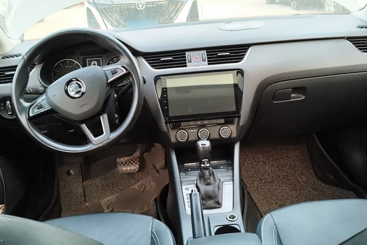 Used Skoda Octavia 2016 1.6L Automatic Smart Drive Edition
