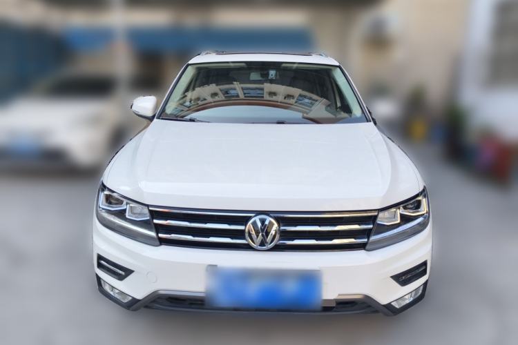 Used Volkswagen Tiguan L 2019 330TSI Automatic Two-Wheel Drive Panoramic Comfort Edition China VI Standard
