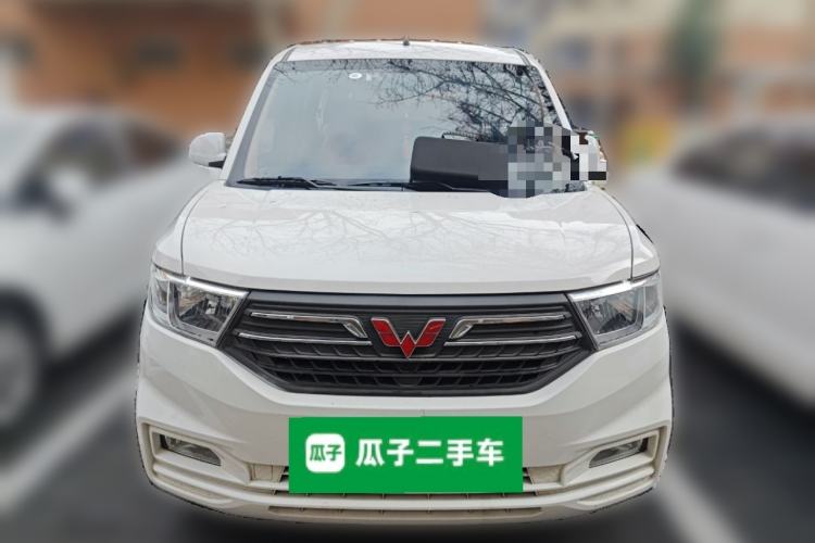 Used Wuling Hongguang V 2019 1.5L Enjoyment Version China VI LAR
