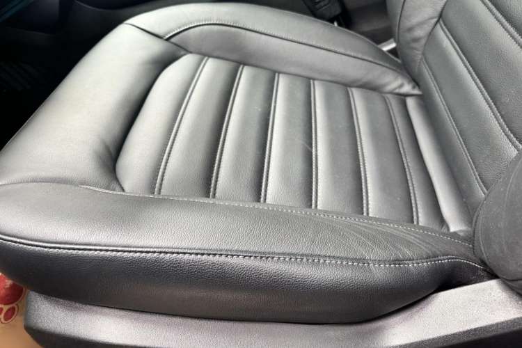 Used Ford Edge 2016 EcoBoost 245 Four-Wheel Drive Titanium Edition 7-Seater
