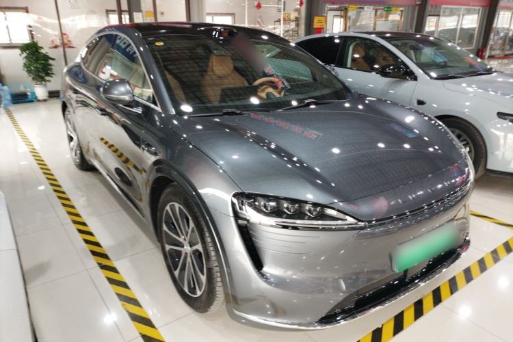 Used Hima Luxeed R7 2024 All-Electric 736 km Ultra
