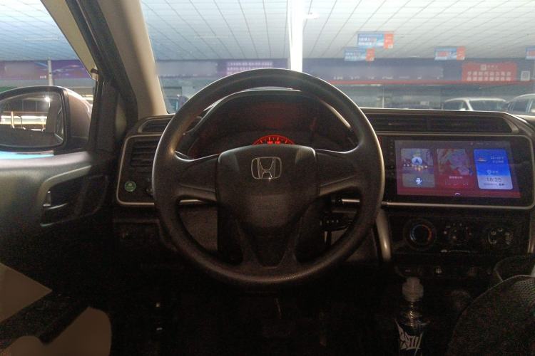 Used Honda Greiz 2016 1.5L CVT Classic Edition
