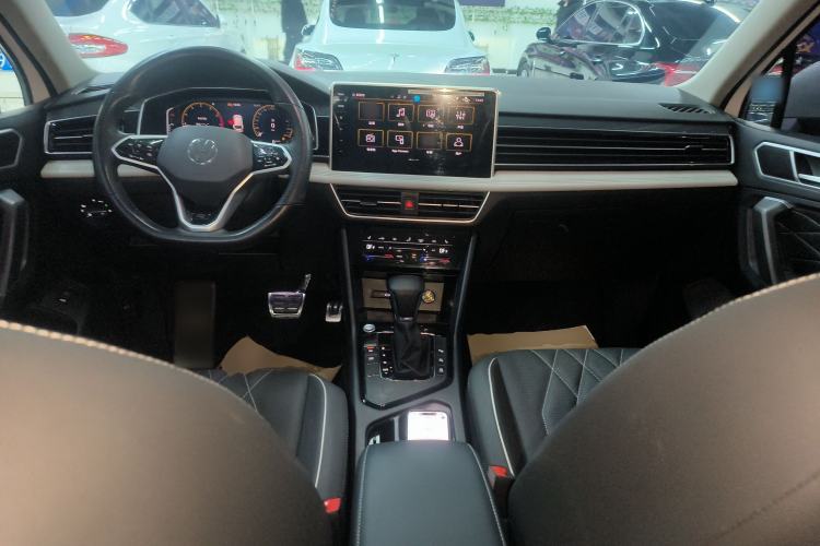 Used Volkswagen Tiguan L 2022 330TSI Automatic Two-Wheel Drive R-Line Enhanced Edition
