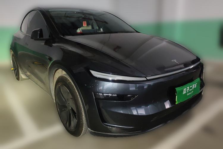 Used Tesla Model Y 2025 Rear-Wheel-Drive Version