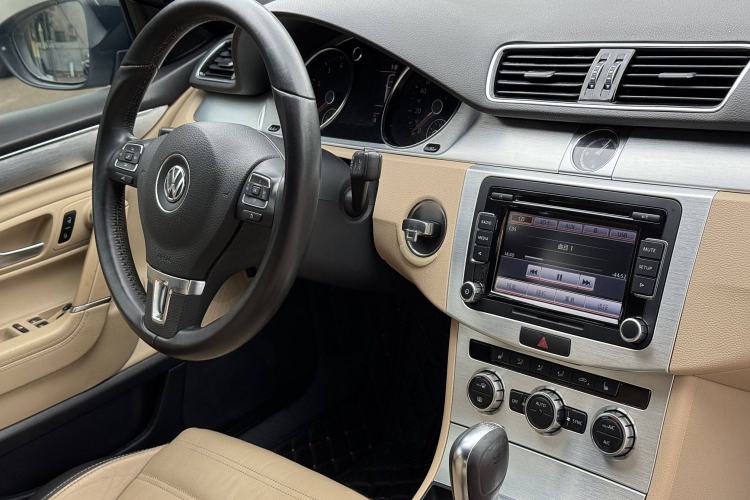 Used Volkswagen FAW-Volkswagen CC 2016 1.8TSI Prestige Model
