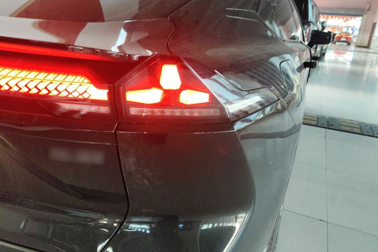 Used  SL03 2025 Revised Version All-Electric Elite Type
