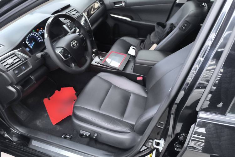 Used Toyota Camry 2015 2.0G Premier Edition
